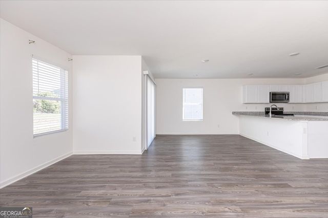 239 Isabella Way, Byron, GA 31008