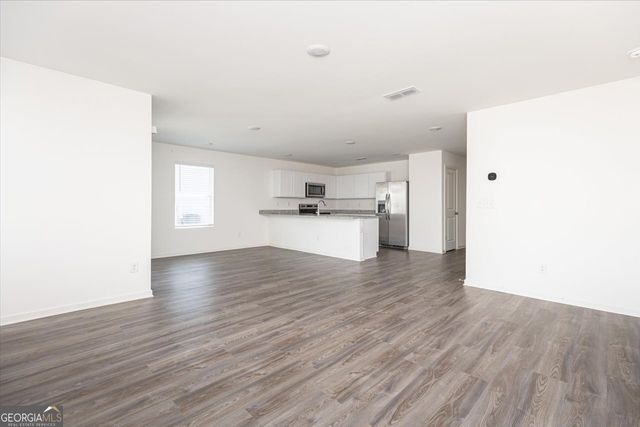 239 Isabella Way, Byron, GA 31008