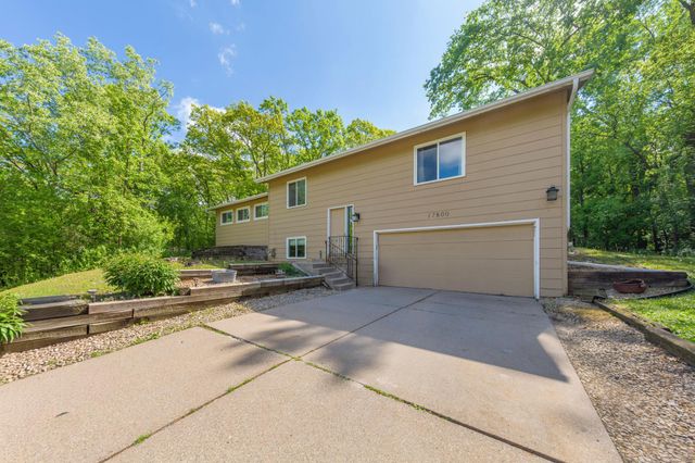 17800 Jamaica Circle, Lakeville, MN 55044