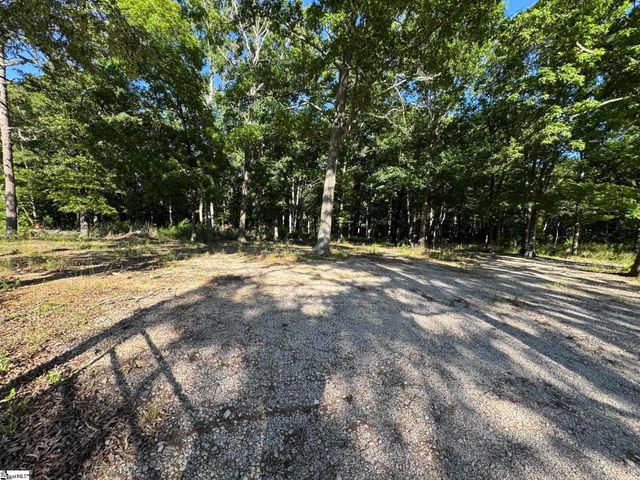 3759 417 Highway, Woodruff, SC 29388