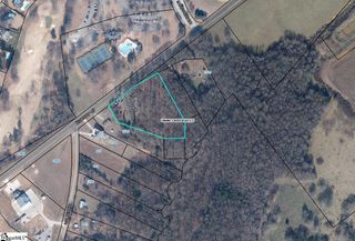 3759 417 Highway, Woodruff, SC 29388