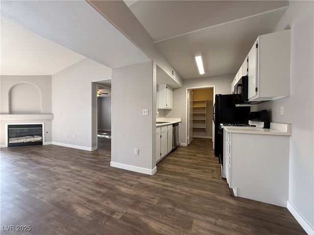 7885 West Flamingo Road 2153, Las Vegas, NV 89147