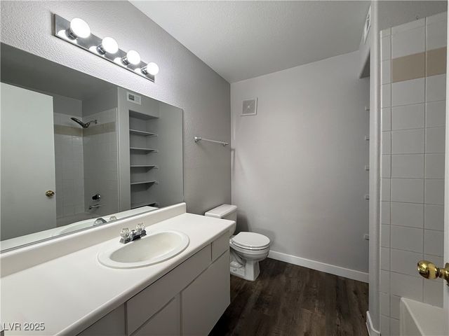 7885 West Flamingo Road 2153, Las Vegas, NV 89147