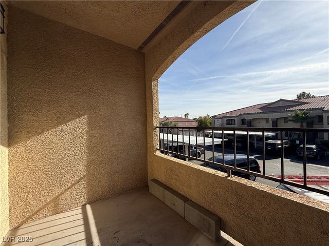 7885 West Flamingo Road 2153, Las Vegas, NV 89147