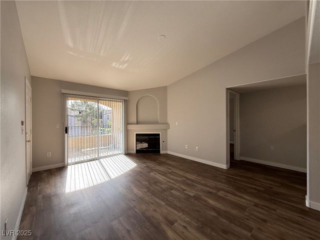 7885 West Flamingo Road 2153, Las Vegas, NV 89147