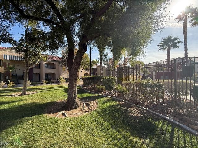 7885 West Flamingo Road 2153, Las Vegas, NV 89147