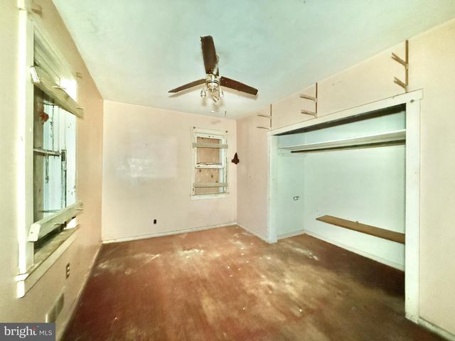 37 CENTRAL AVE, Trenton, NJ 08618