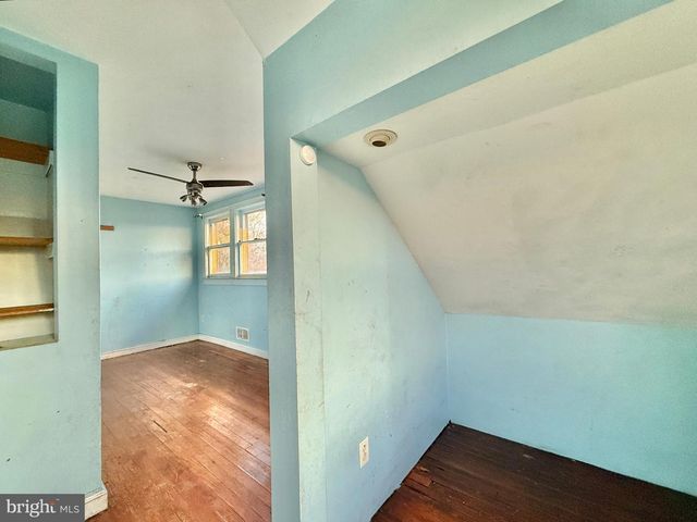 37 CENTRAL AVE, Trenton, NJ 08618