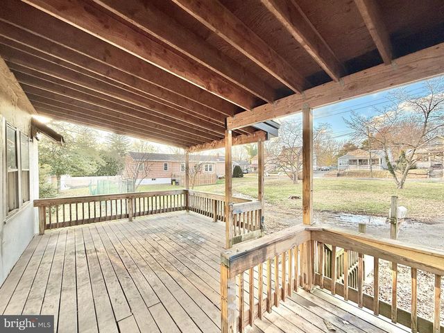 37 CENTRAL AVE, Trenton, NJ 08618