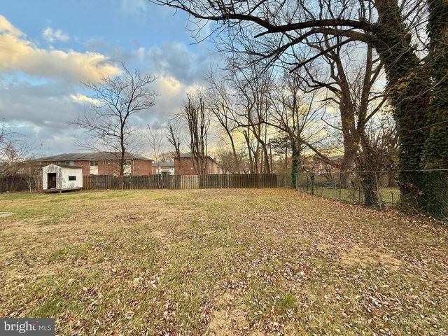 37 CENTRAL AVE, Trenton, NJ 08618