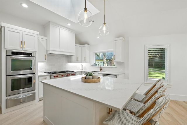 1211 Cross Timber Drive, Southlake, TX 76092