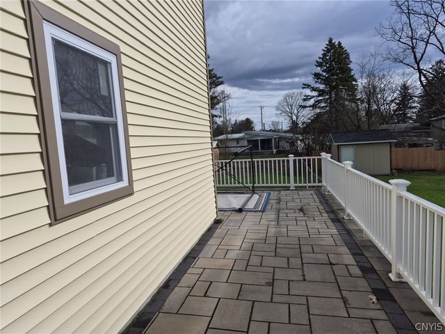 112 Primrose Lane, Salina, NY 13212