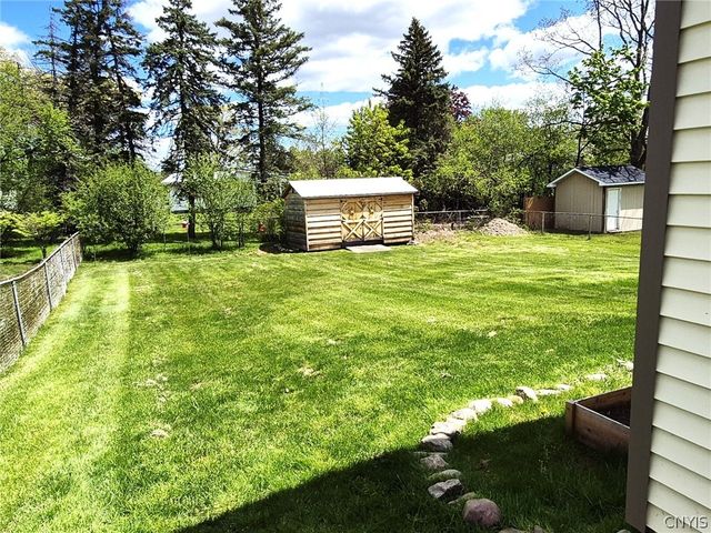 112 Primrose Lane, Salina, NY 13212