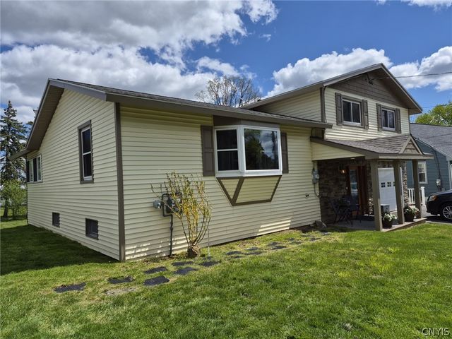 112 Primrose Lane, Salina, NY 13212