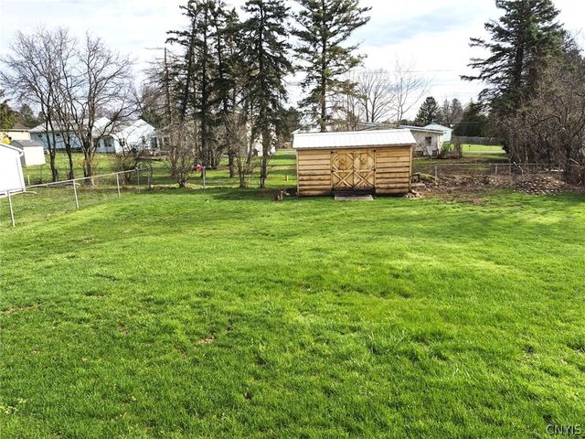 112 Primrose Lane, Salina, NY 13212