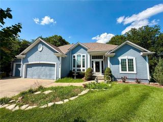 2514 SW Wintervalley Court, Lee's Summit, MO 64081