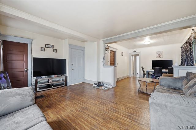 626 East Delavan Avenue N, Buffalo, NY 14211