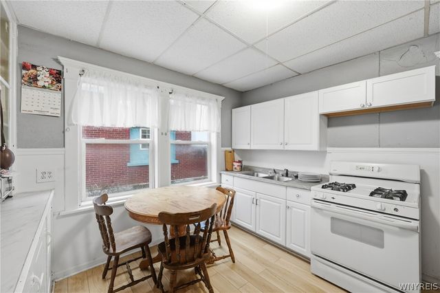626 East Delavan Avenue N, Buffalo, NY 14211