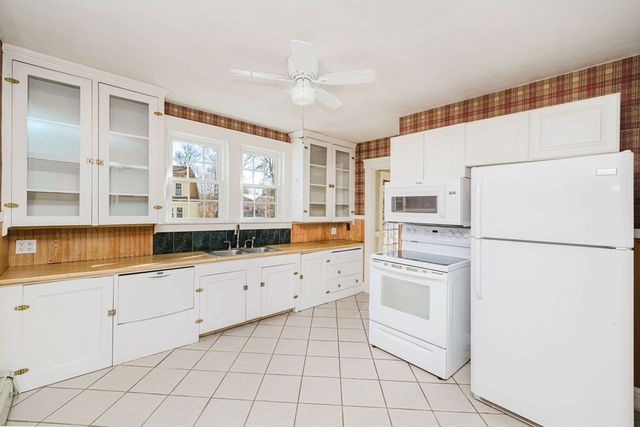 31 South Main, Bellingham, MA 02019