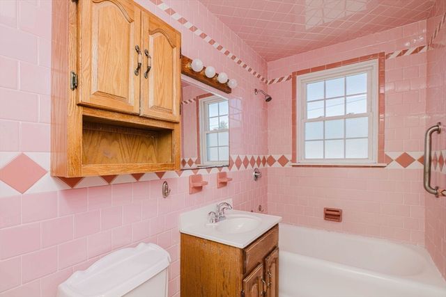 31 South Main, Bellingham, MA 02019