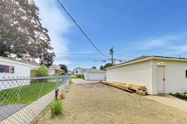 400 S 16th Street, Maywood, IL 60153