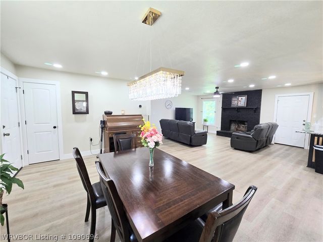 800 N 8th Street, Van Buren, AR 72956