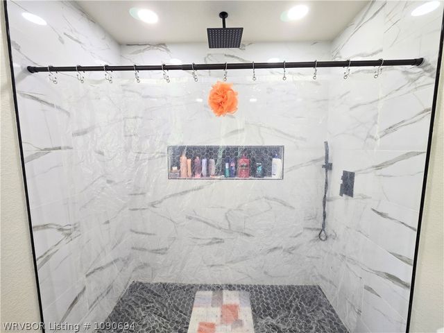 800 N 8th Street, Van Buren, AR 72956