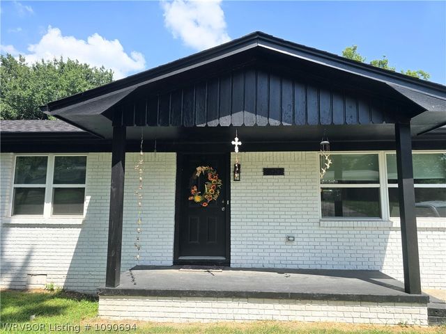 800 N 8th Street, Van Buren, AR 72956
