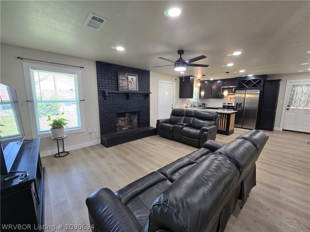 800 N 8th Street, Van Buren, AR 72956