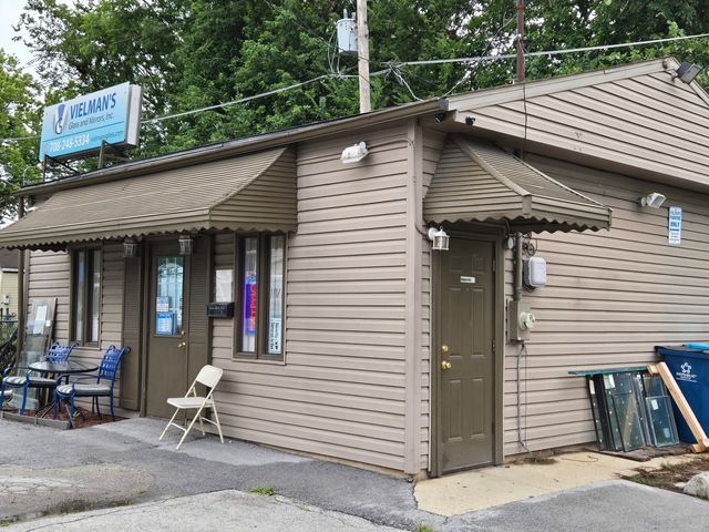 3121 Chicago Road, Steger, IL 60475