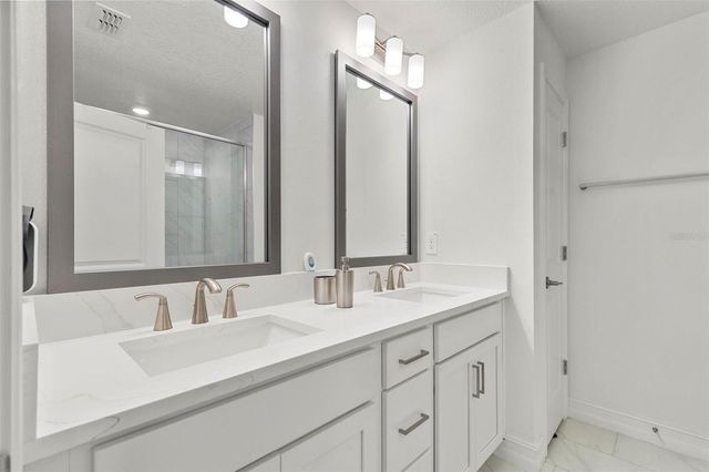 4511 S MANHATTAN AVENUE 17, Tampa, FL 33611