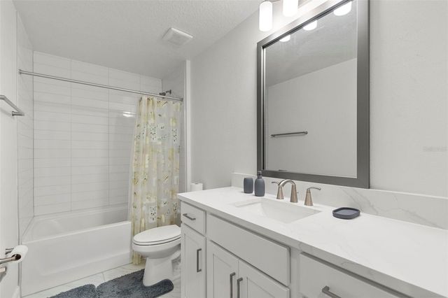4511 S MANHATTAN AVENUE 17, Tampa, FL 33611