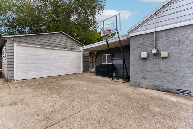 3221 Holbrook Dr, Nashville, TN 37211