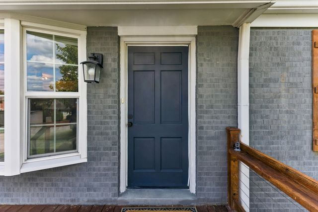 3221 Holbrook Dr, Nashville, TN 37211