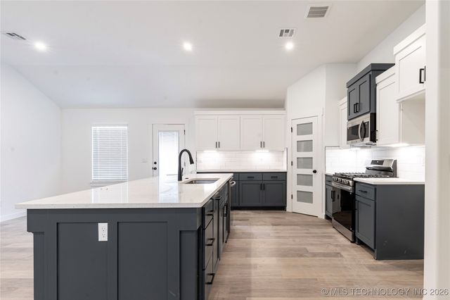 103 S 26th Street, Collinsville, OK 74021