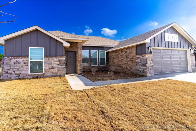 103 S 26th Street, Collinsville, OK 74021