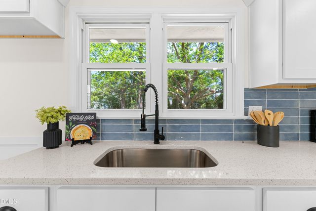 115 E Heath Avenue, Smithfield, NC 27577