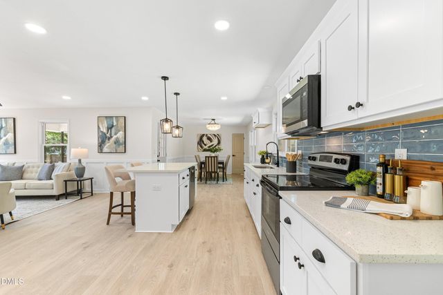 115 E Heath Avenue, Smithfield, NC 27577