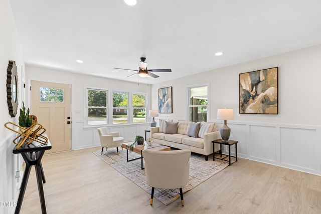 115 E Heath Avenue, Smithfield, NC 27577