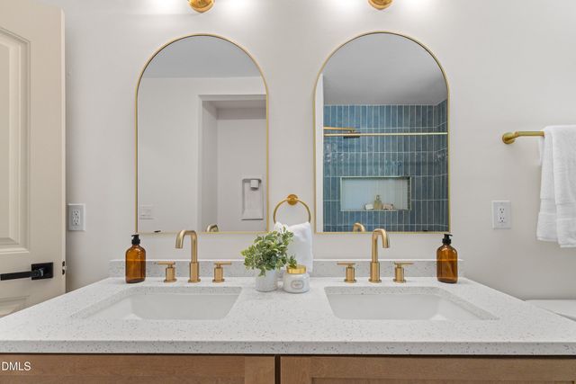 115 E Heath Avenue, Smithfield, NC 27577