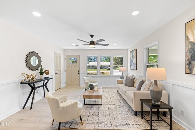 115 E Heath Avenue, Smithfield, NC 27577