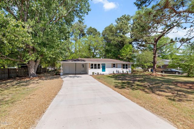 115 E Heath Avenue, Smithfield, NC 27577