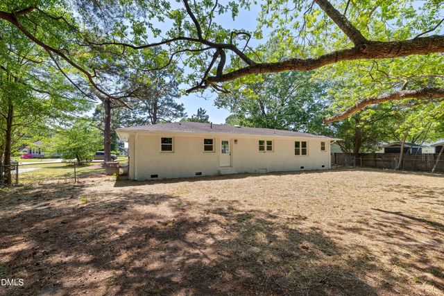 115 E Heath Avenue, Smithfield, NC 27577