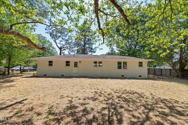 115 E Heath Avenue, Smithfield, NC 27577