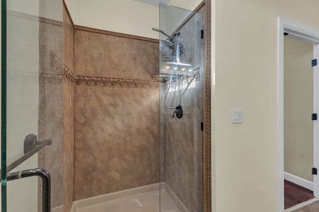 307 Seven Springs Way Apt 301, Brentwood, TN 37027