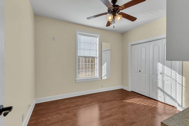 307 Seven Springs Way Apt 301, Brentwood, TN 37027