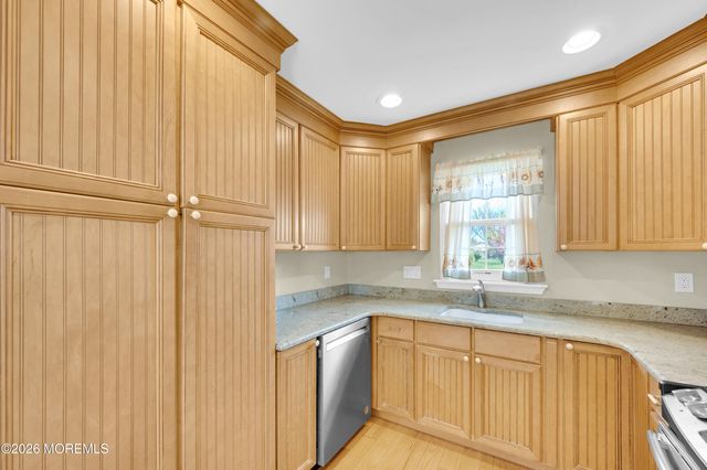 3 Everest Drive N, Brick, NJ 08724