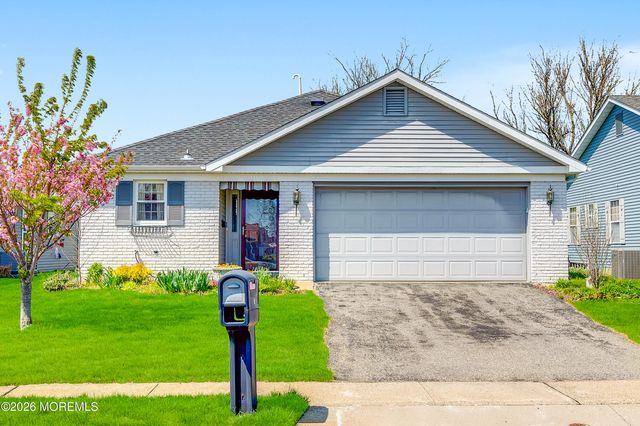 3 Everest Drive N, Brick, NJ 08724