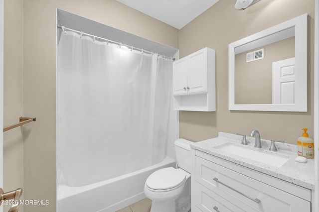 3 Everest Drive N, Brick, NJ 08724