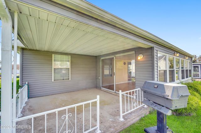 3 Everest Drive N, Brick, NJ 08724